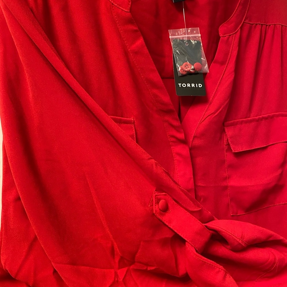 Torrid Harper Georgette top. NWT. Size 2